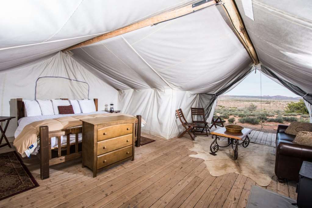 Under Canvas Moab Phòng bức ảnh